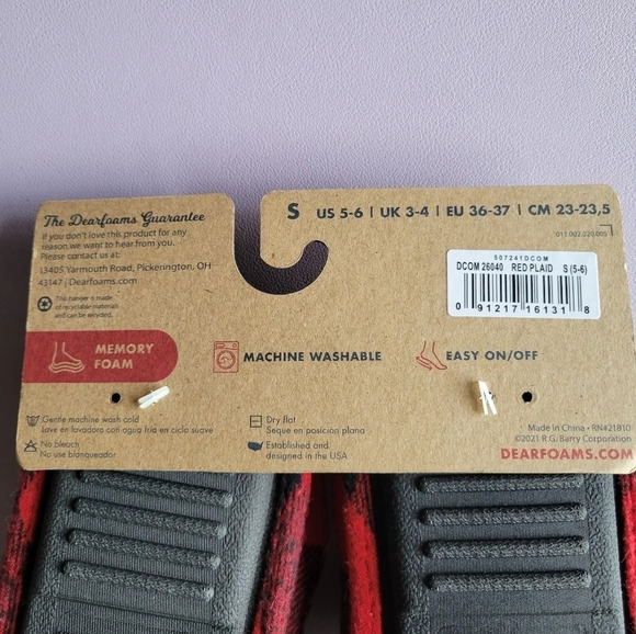 Dearfoams Black Read Plaid Fuzzy Mama Bear Slippers Size 5-6 NWT - Picture 6 of 7